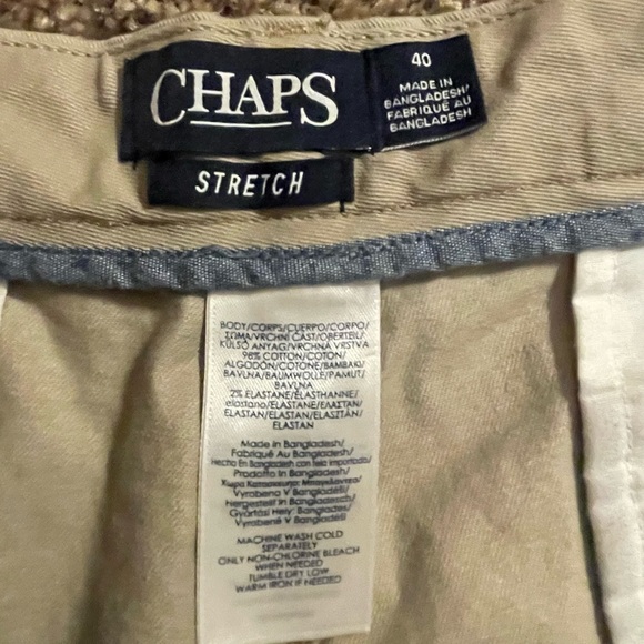 Mens cotton shorts by Chaps. Khaki color. Size 40 stretch. - Picture 3 of 3